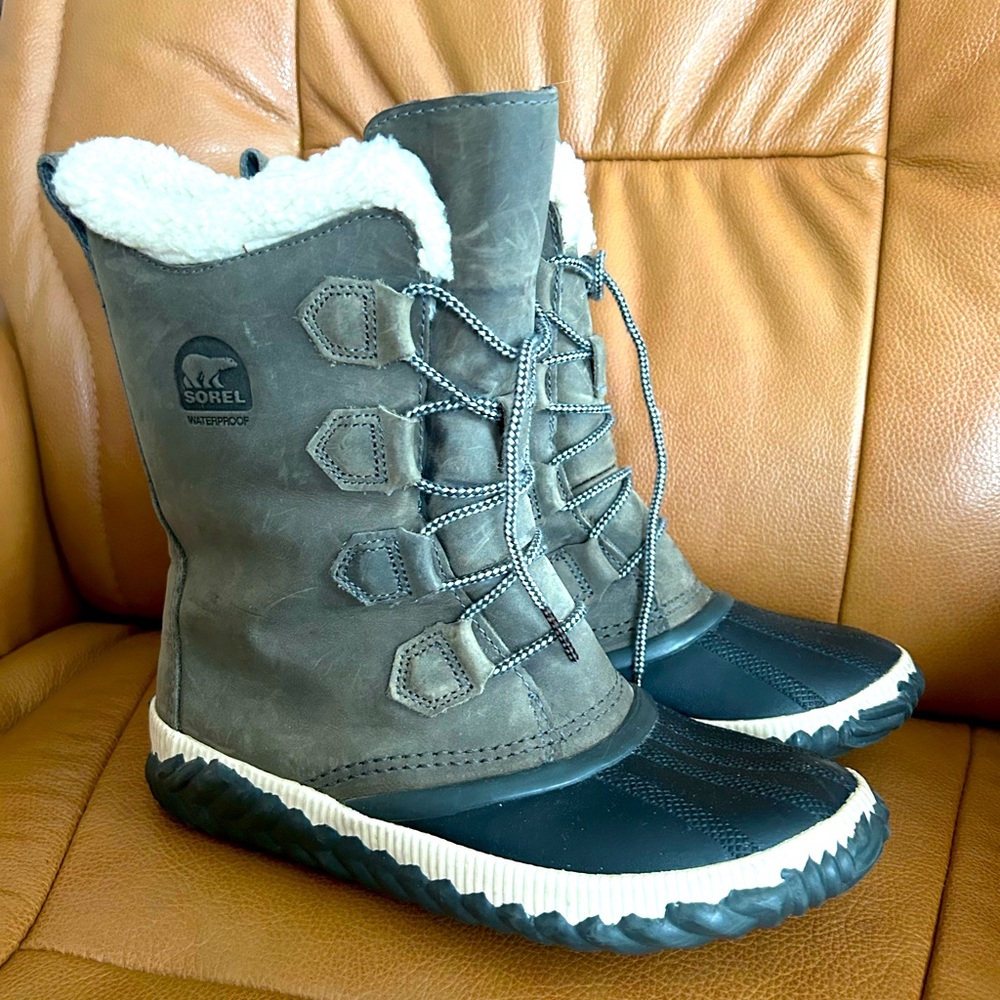 Sorel slouch duck boots charcoal gray 8 39 excellent